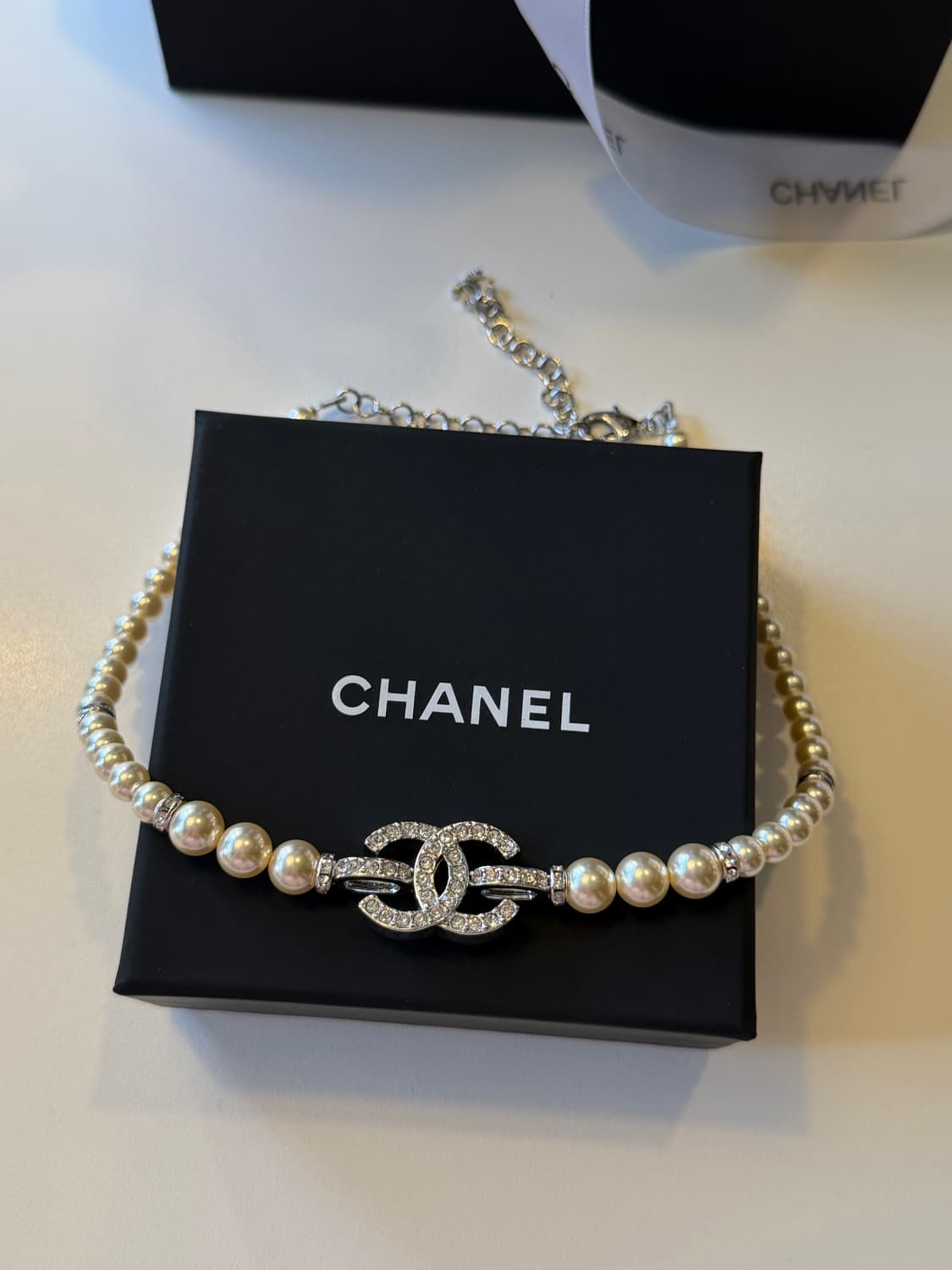 Chanel 업사이클링 샤넬 CC 진주 초커 목걸이 상품이미지4
