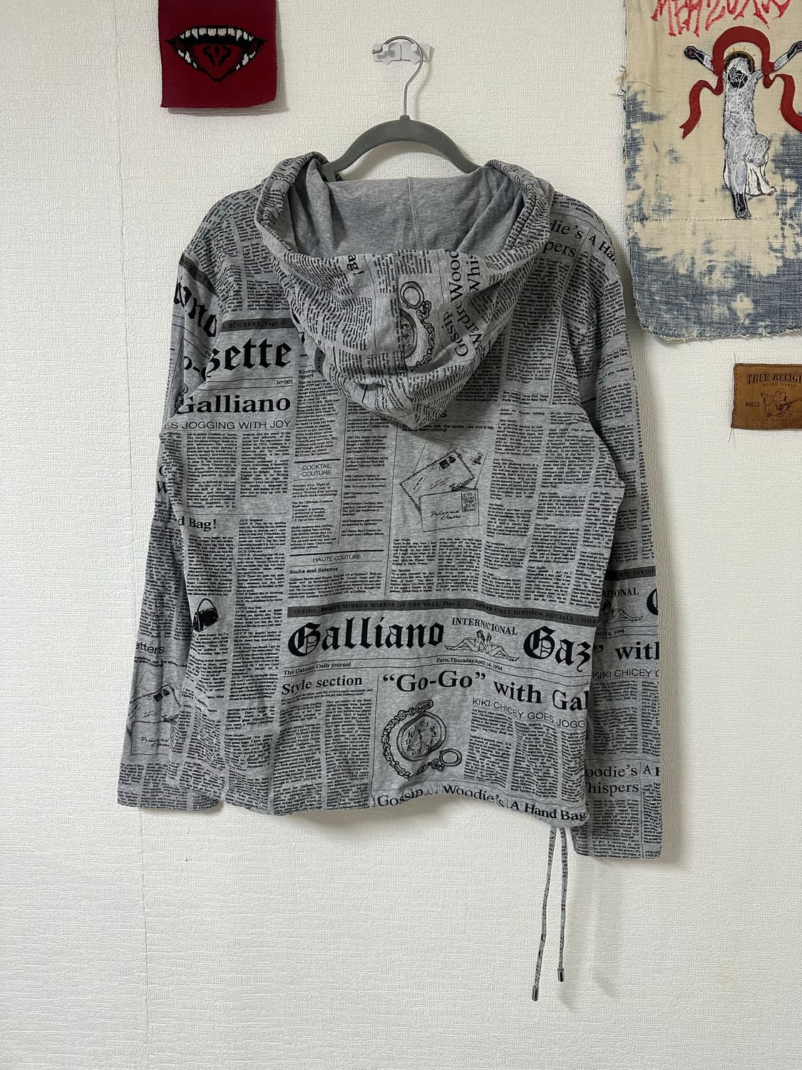 존 갈리아노 11 ss 뉴스페이퍼 후디 상품이미지4
