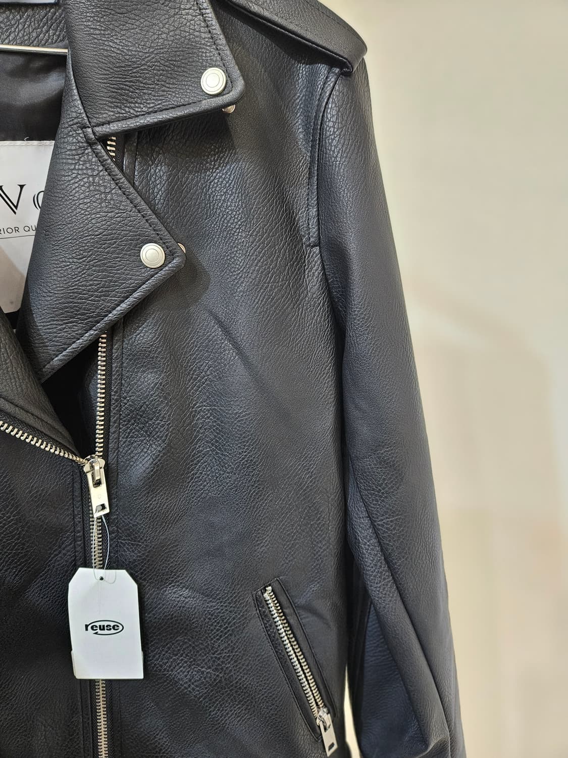 드레스볼륨 레더 라이더 자켓 상품이미지4