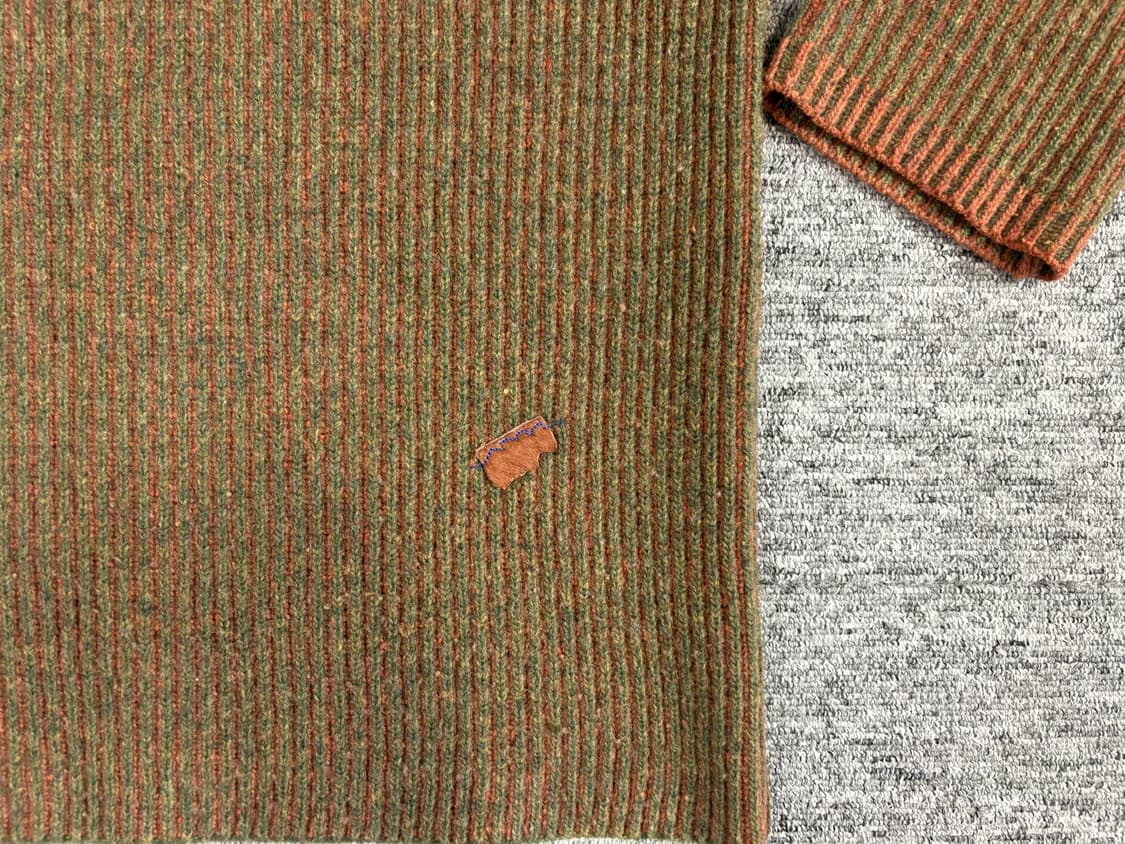 아더에러 니트 팝니다 상품이미지4