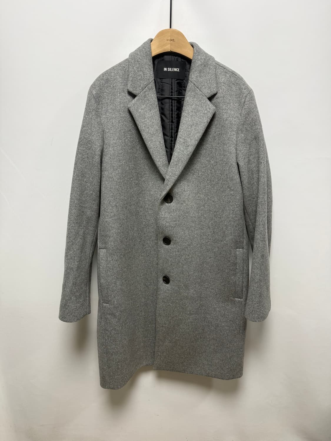 인사일런스 코트 상품이미지1