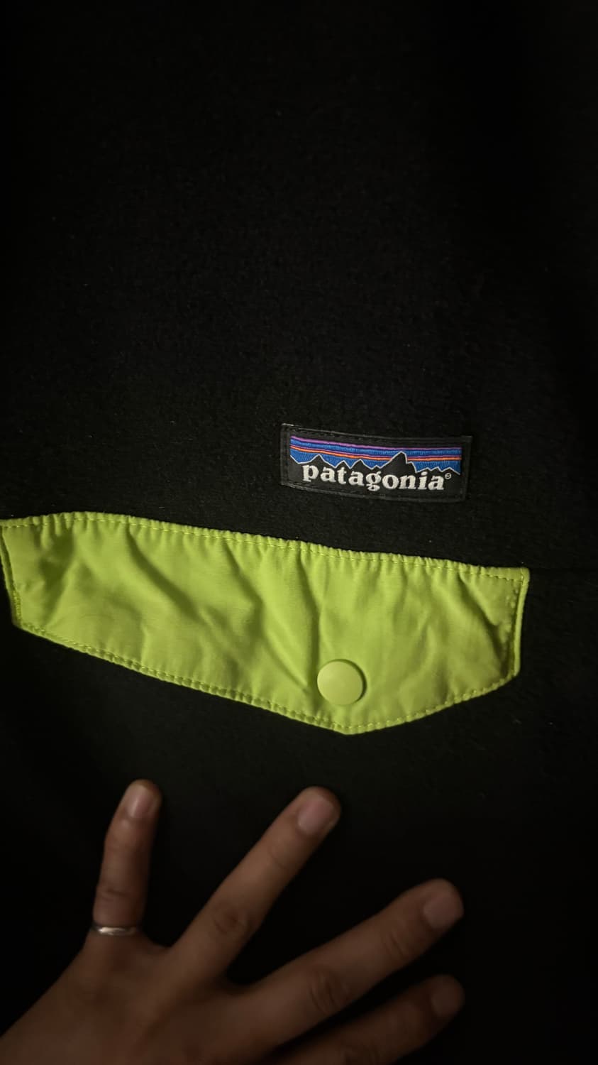 [M]파타고니아 신칠라 블랙 형광 네온그린 상품이미지3