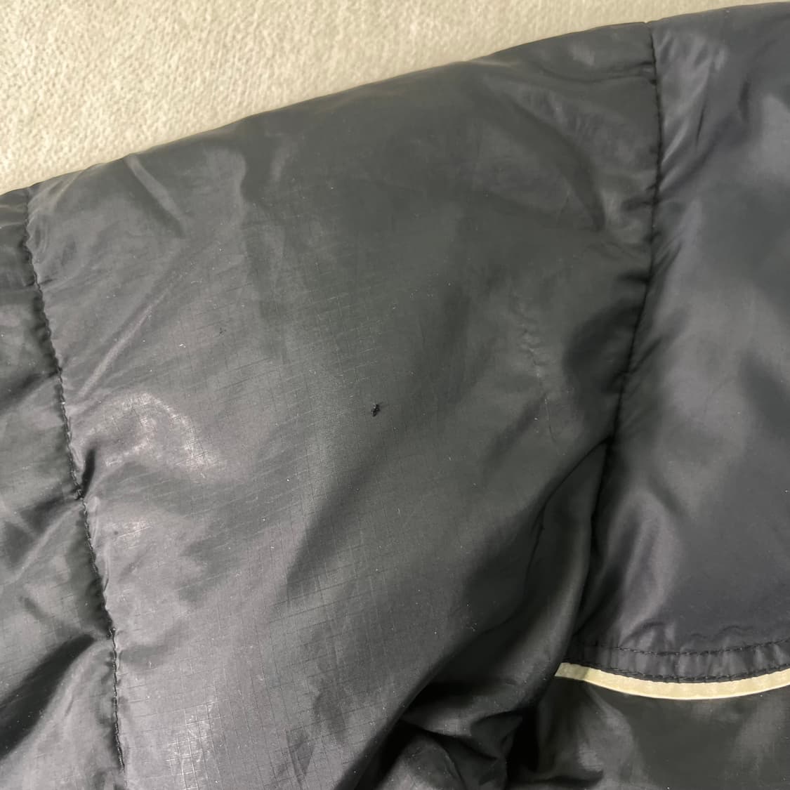 100 노스페이스 센터로고 600 경량 패딩 상품이미지10