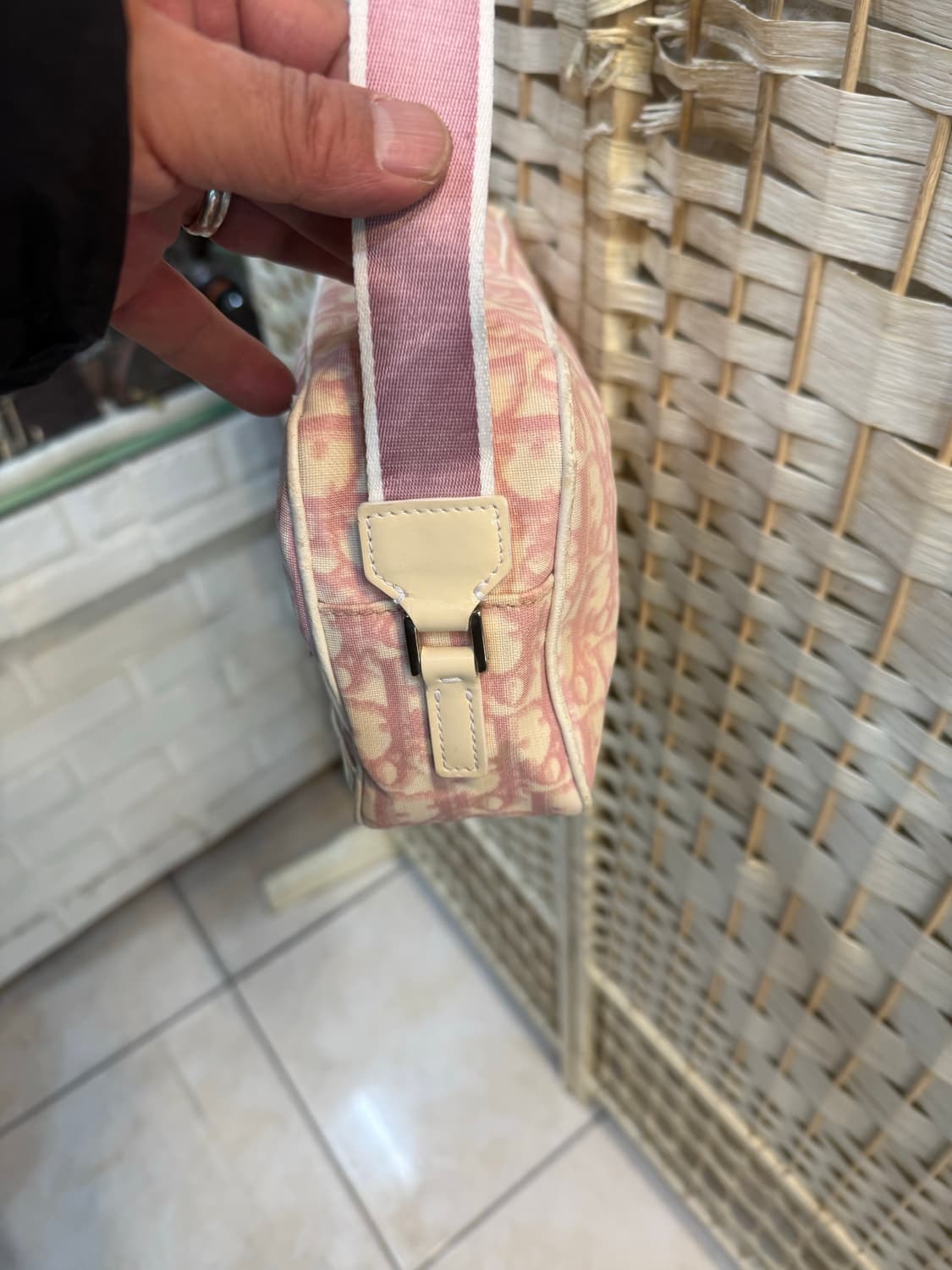 정품 디올 오빌리크 트로터 보스턴 크로스백 팝니다 상품이미지3