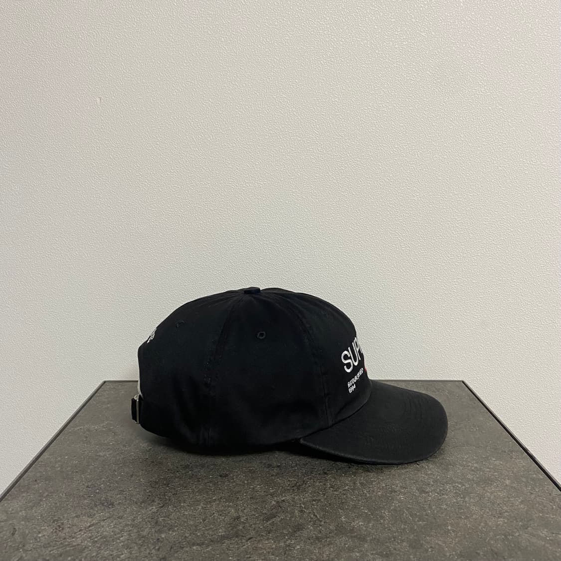 슈프림 21FW Est.1994 블랙 볼캡 모자 6패널 상품이미지4