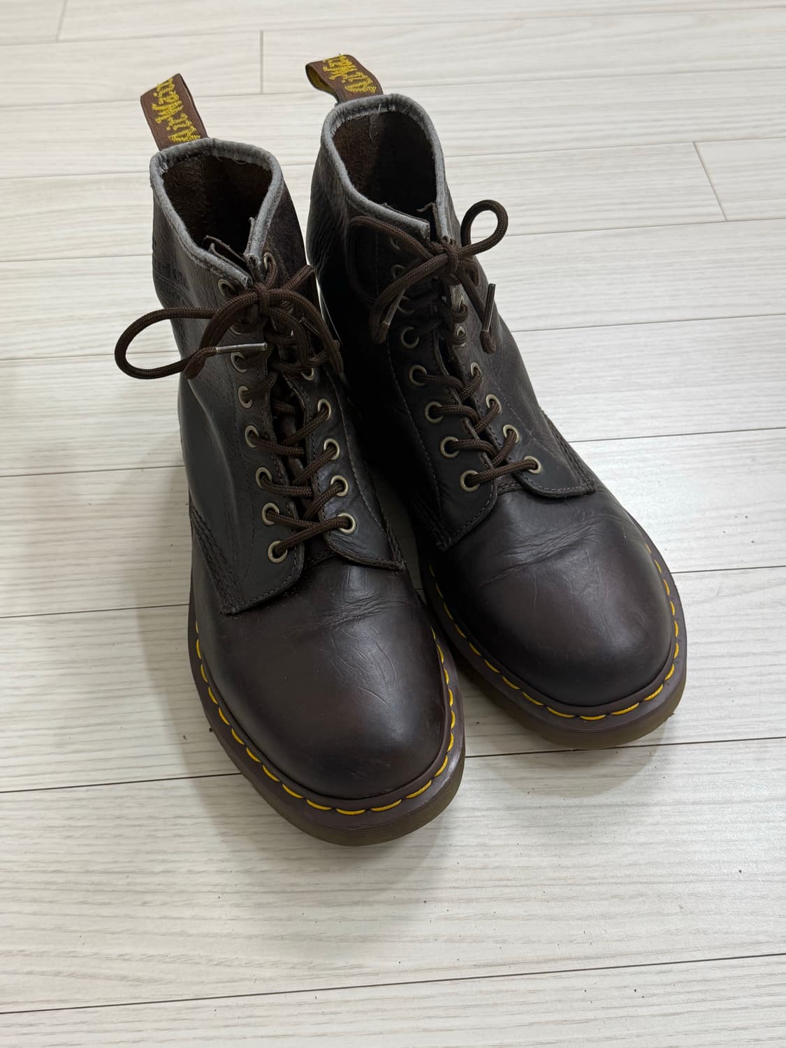 닥터마틴1460 브라운 270 상품이미지3