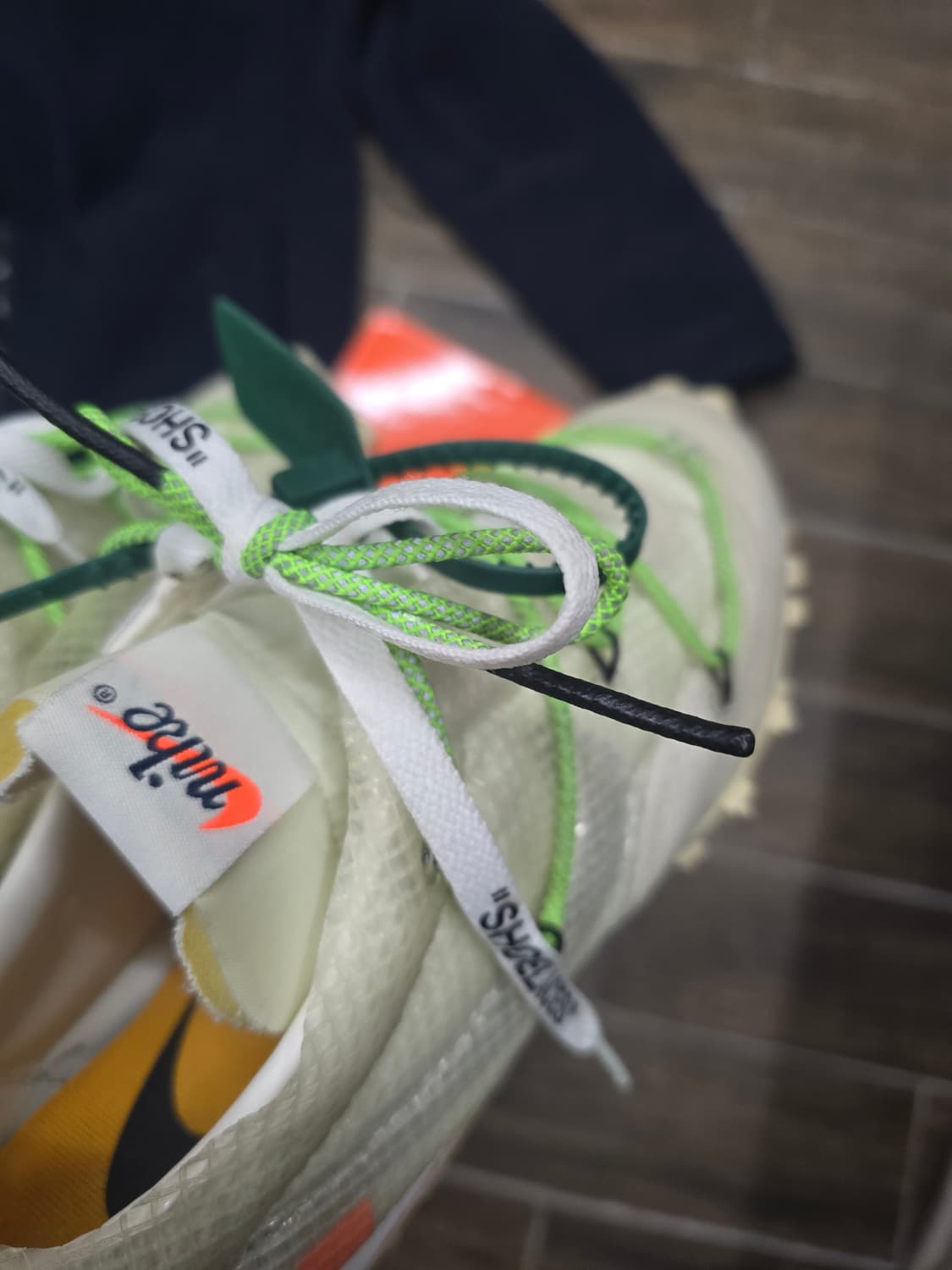 나이키 x 오프화이트 와플 레이서 화이트

(W) Nike x Off-W 상품이미지5