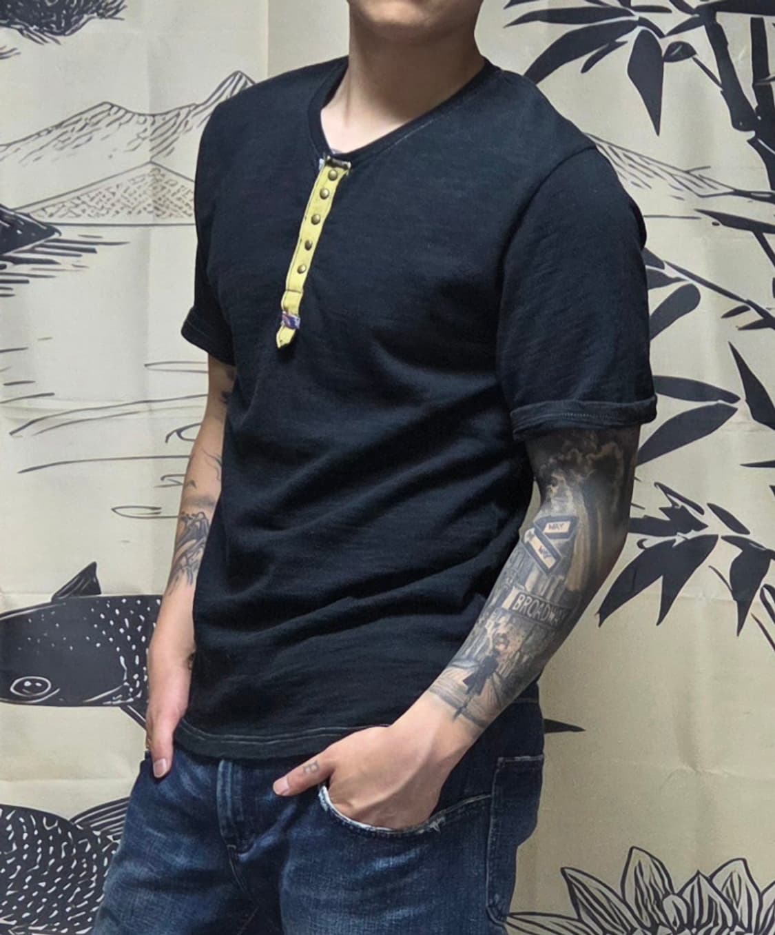 넥라인 오리엔탈 덧댐 헨리넥 반팔티 상품이미지5