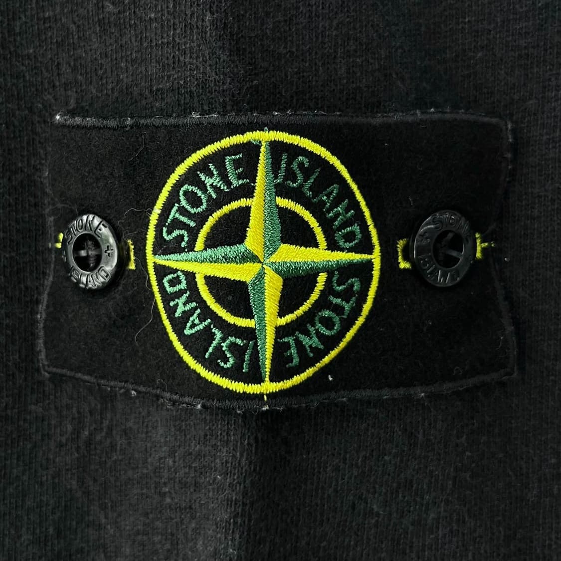 스톤 아일랜드 21s/s 올드이펙트 와펜 크루넥맨투맨 상품이미지7