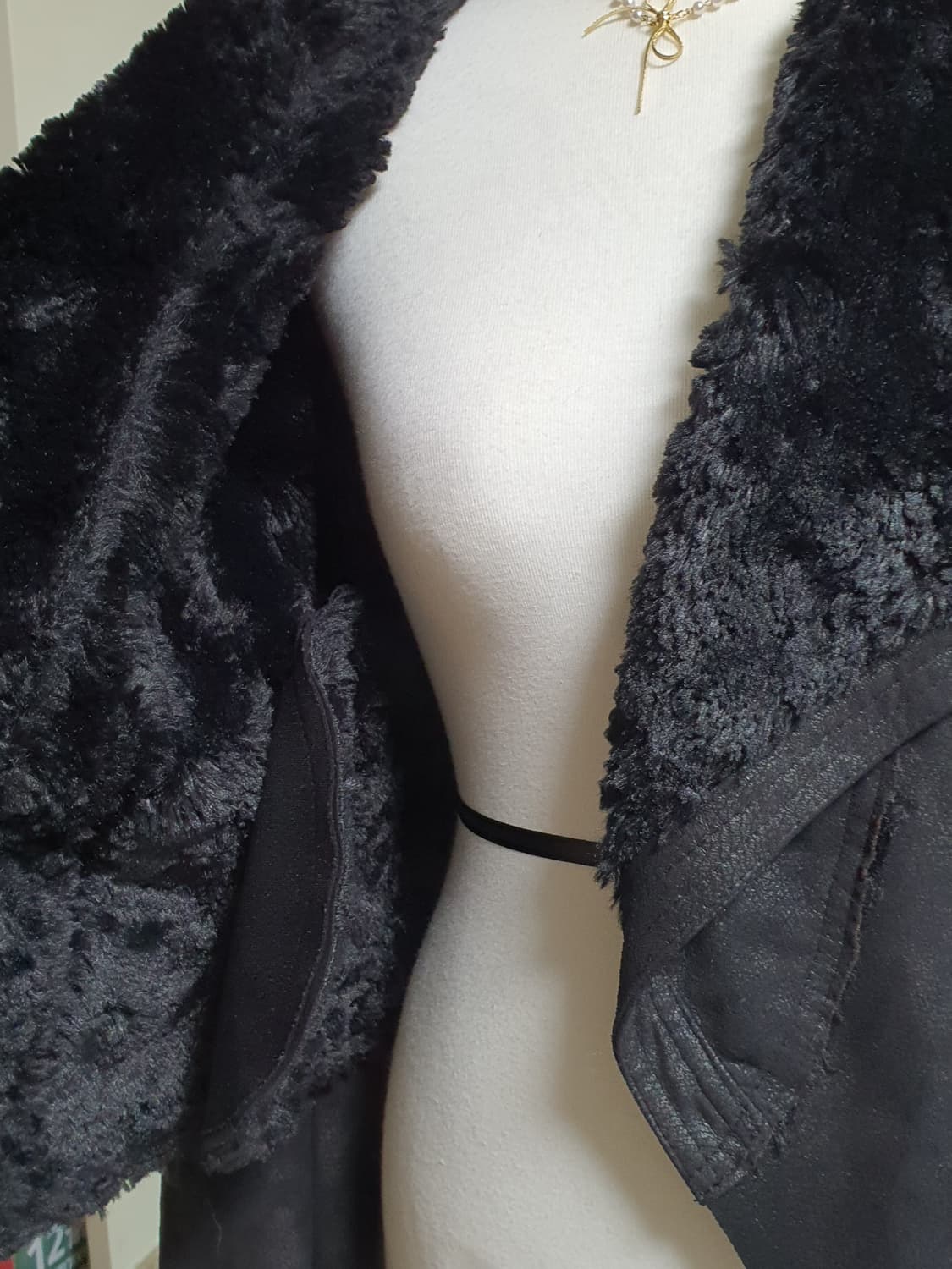 [갸루] 블랙 무스탕 퍼 자켓 상품이미지2