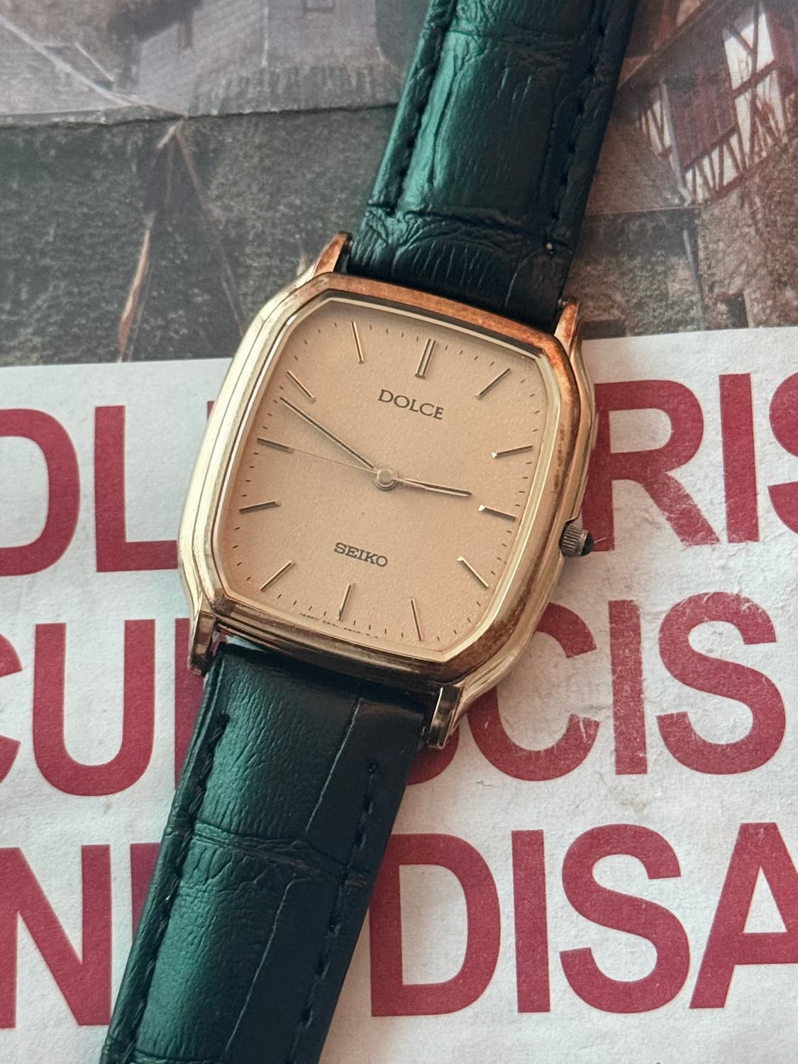 세이코 Seiko Dolce 골드 스퀘어 상품이미지1