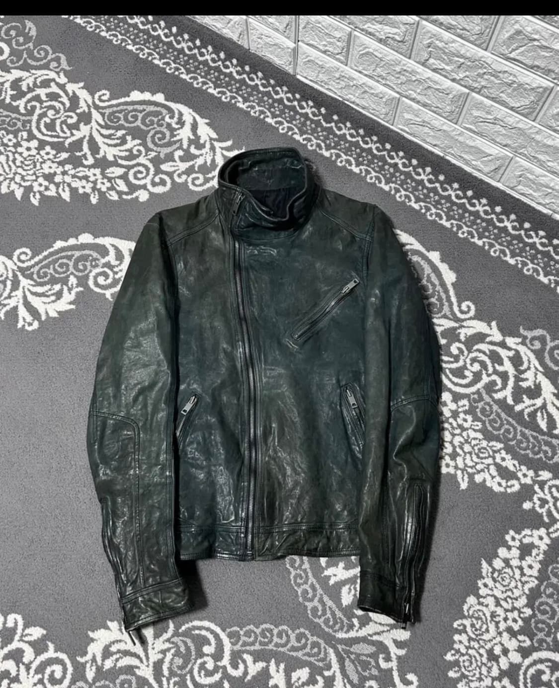 솔리드 옴므 사선 더블짚 램스킨 자켓 상품이미지3