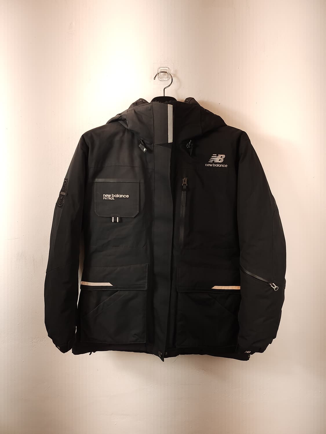 뉴발란스 패트롤 구스다운후드패딩 블랙 95 M 상품이미지1