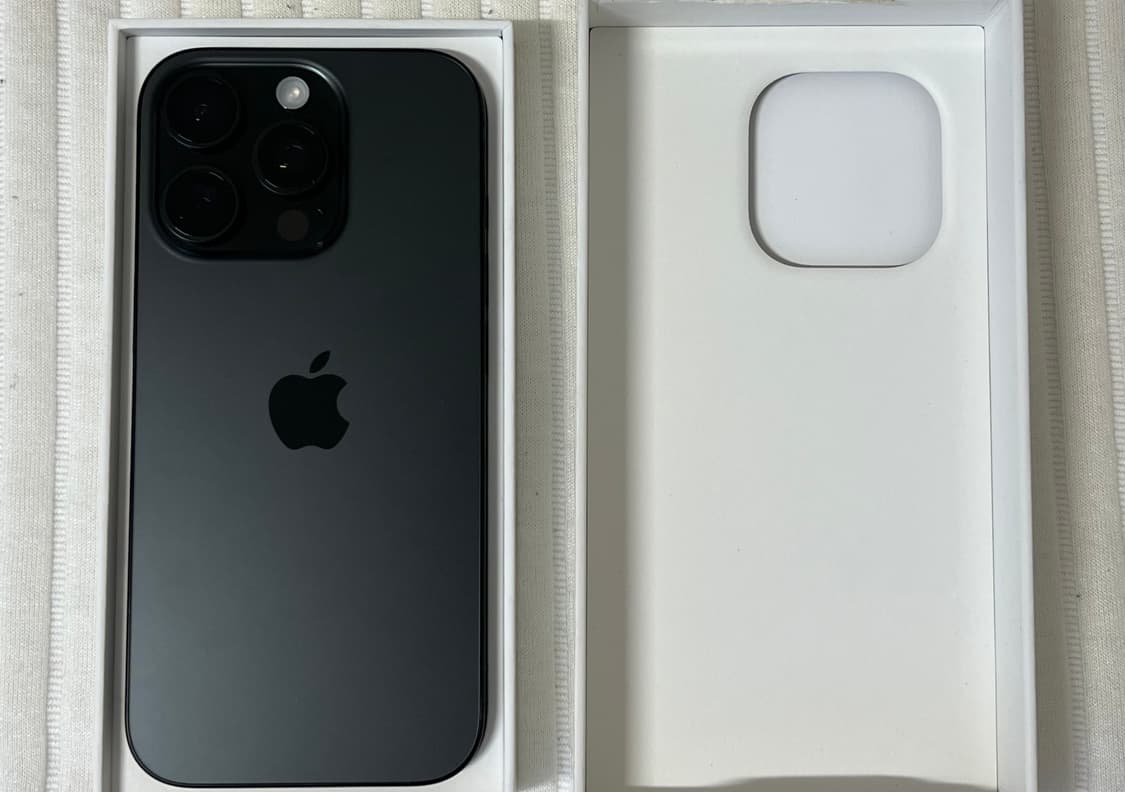 아이폰 16프로 128gb 블랙 새제품 자급제 상품이미지1