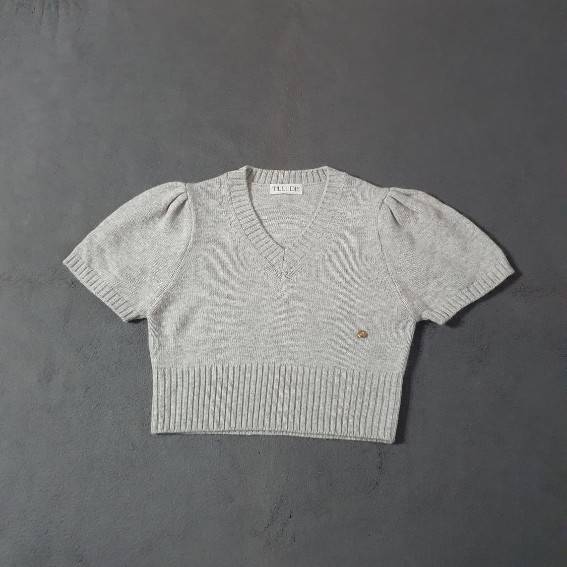 틸아이다이 라쿤 브이넥 니트 탑 그레이 상품이미지5
