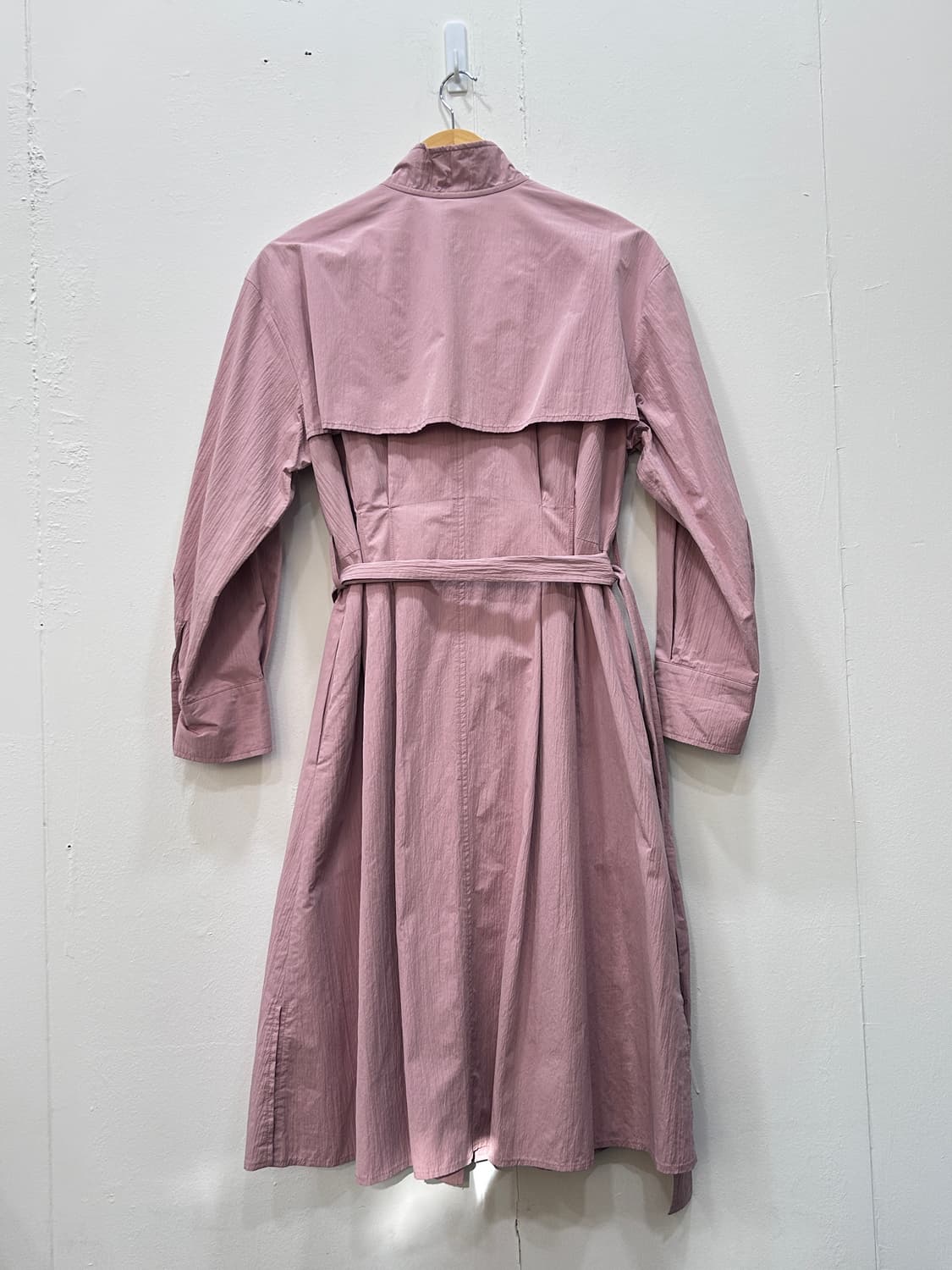 질스튜어트 바스락 벨티드 트렌치 코트 66 연핑크 상품이미지5