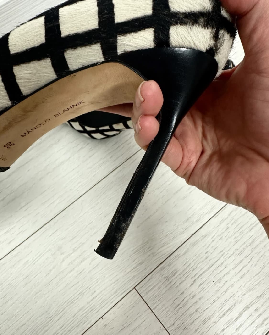 [마놀로블라닉] 여성 송치 힐 상품이미지5