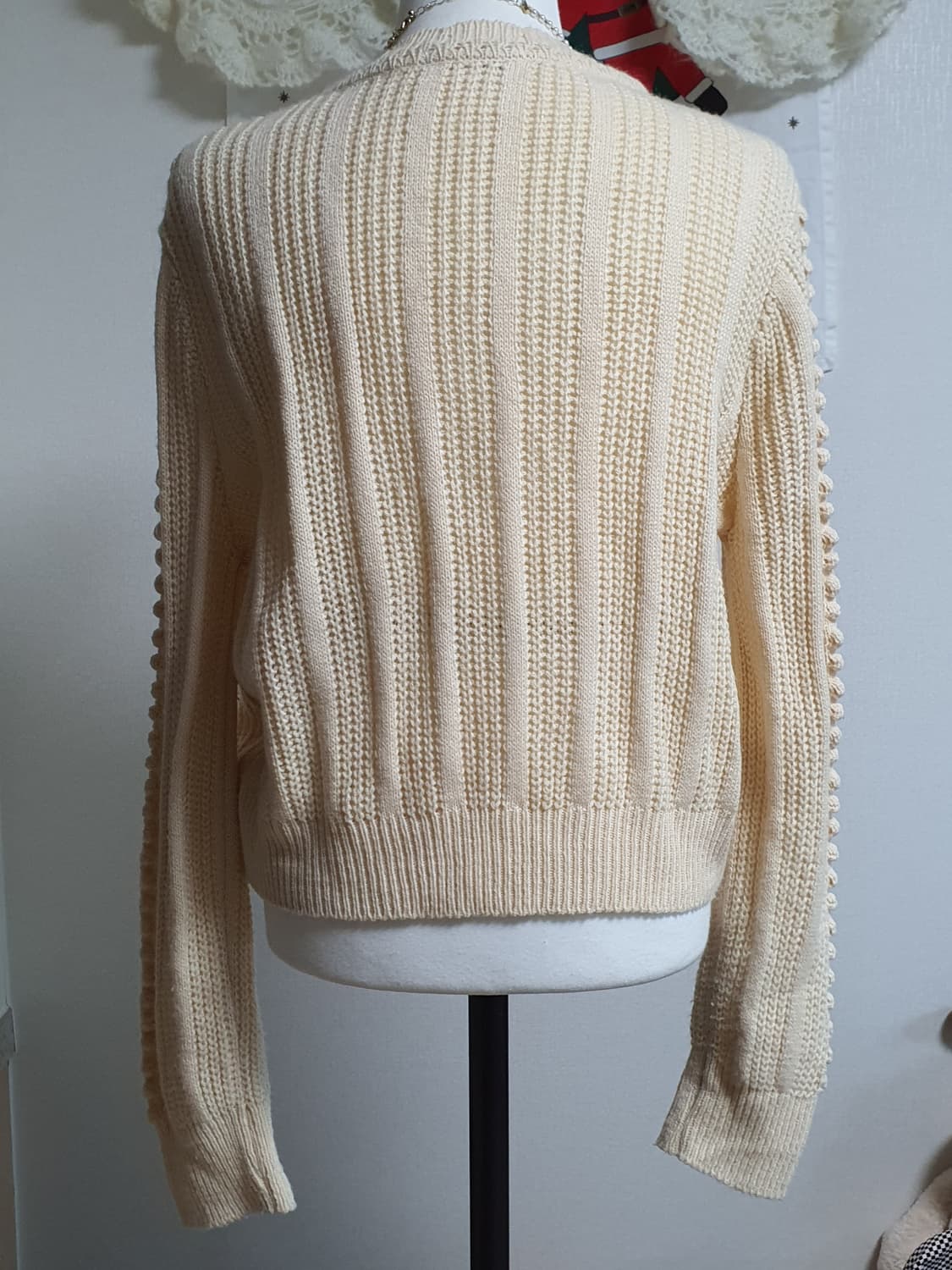 [모리걸] 아이보리 꽈배기 진주 단추 가디건 상품이미지3