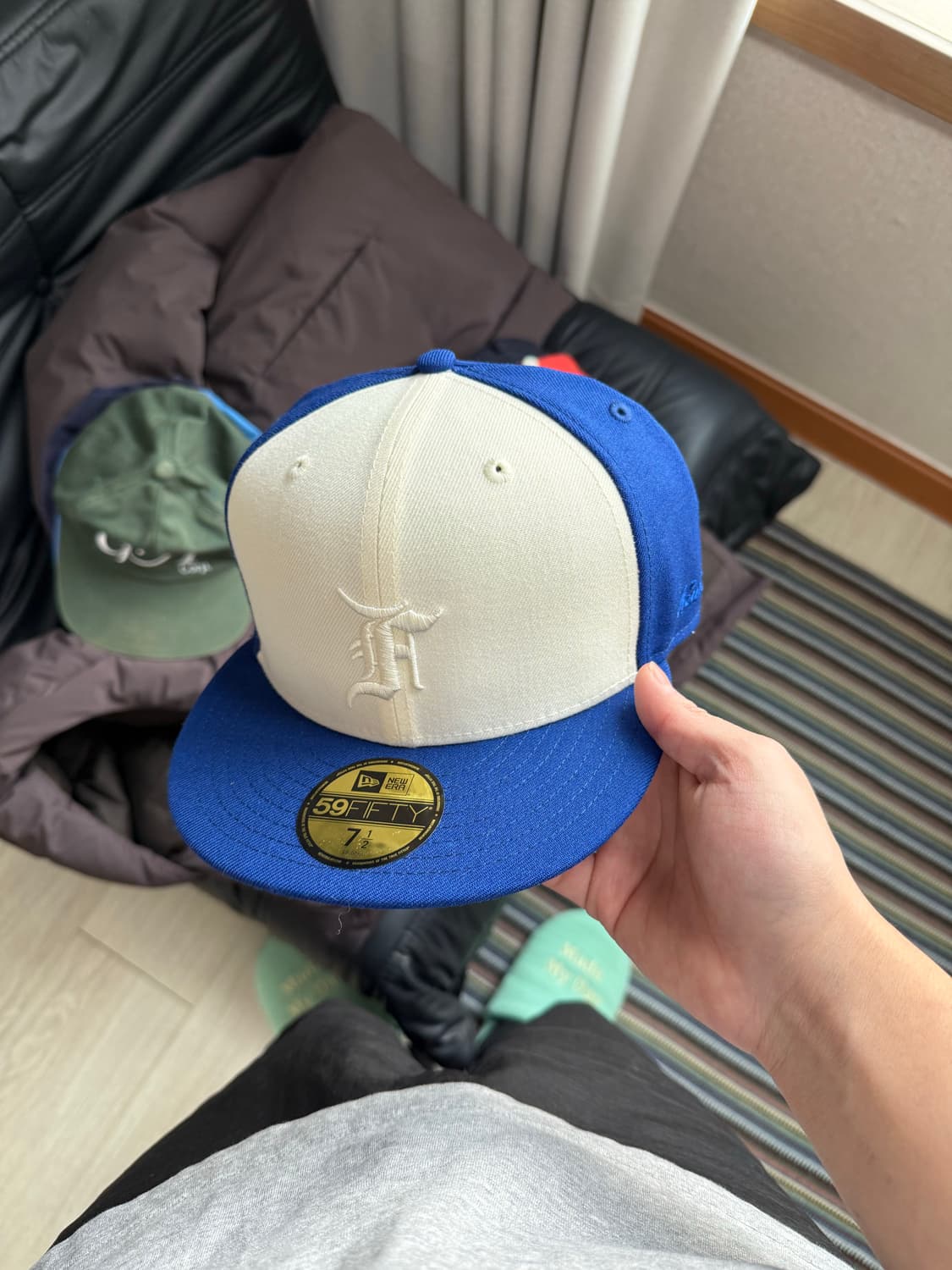 뉴에라 피어오브갓 에센셜 캡 상품이미지1