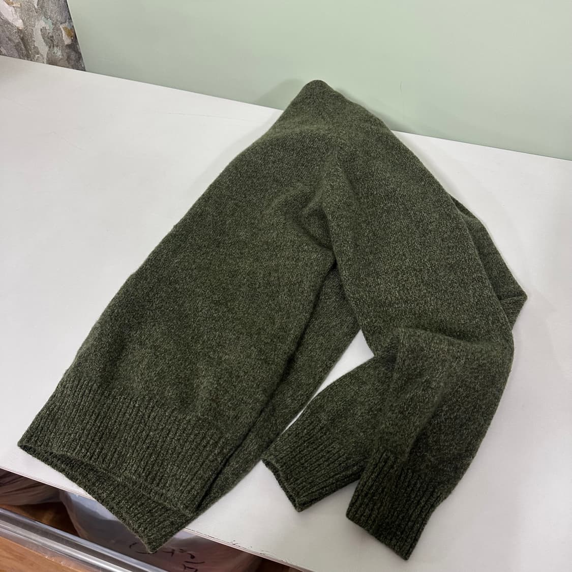 우먼M 유니클로 카키그린 램스울100% 가디건 상품이미지5