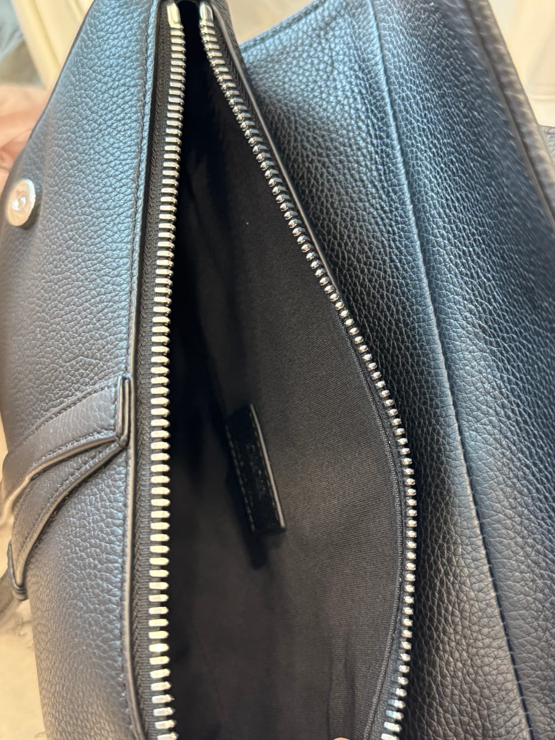 디올 새들백 그레인카프스킨 블랙 상품이미지4