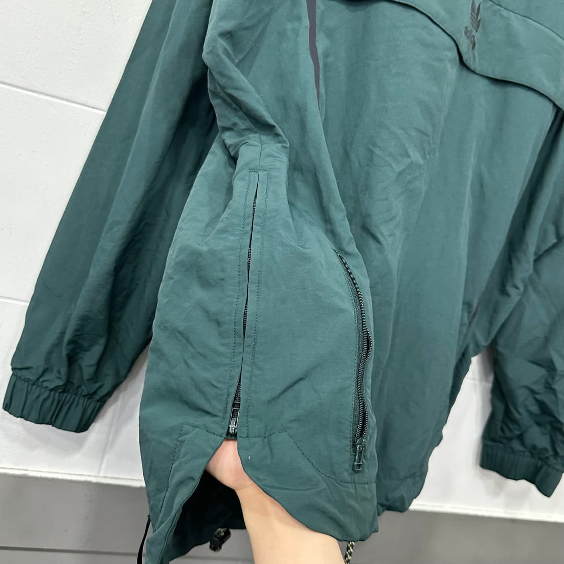 아디다스 아노락 바람막이 상품이미지3