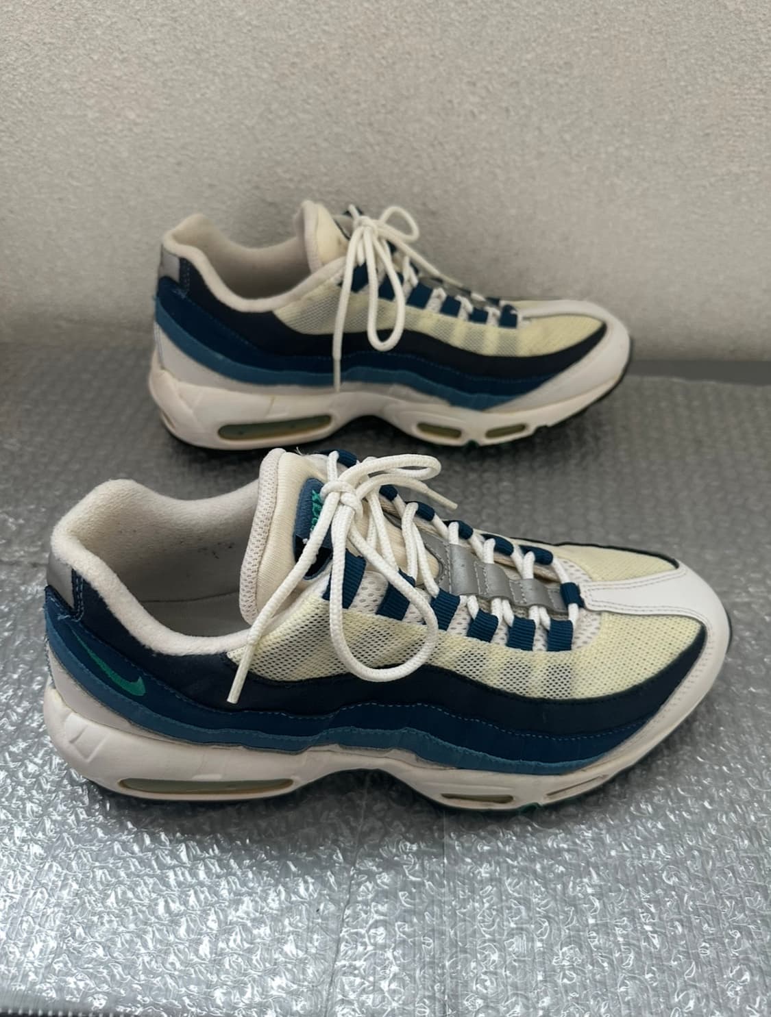 나이키 에어 맥스95 흰파검 275 상품이미지3