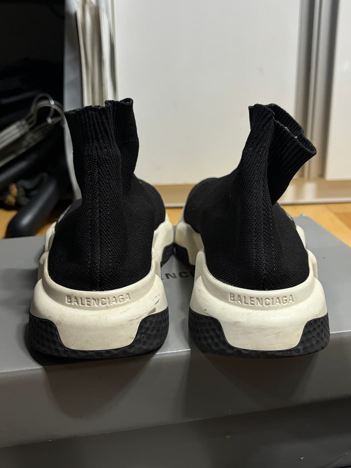 발렌시아가 스피드러너 상품이미지2