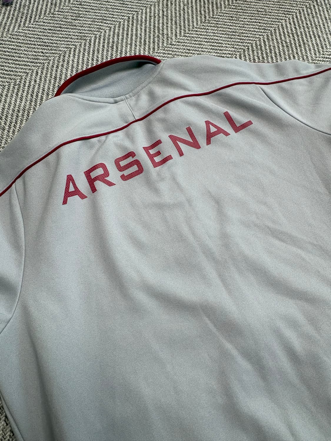 아스날 125주년 트랙탑 - 상태 매우좋음 네고가능 상품이미지3