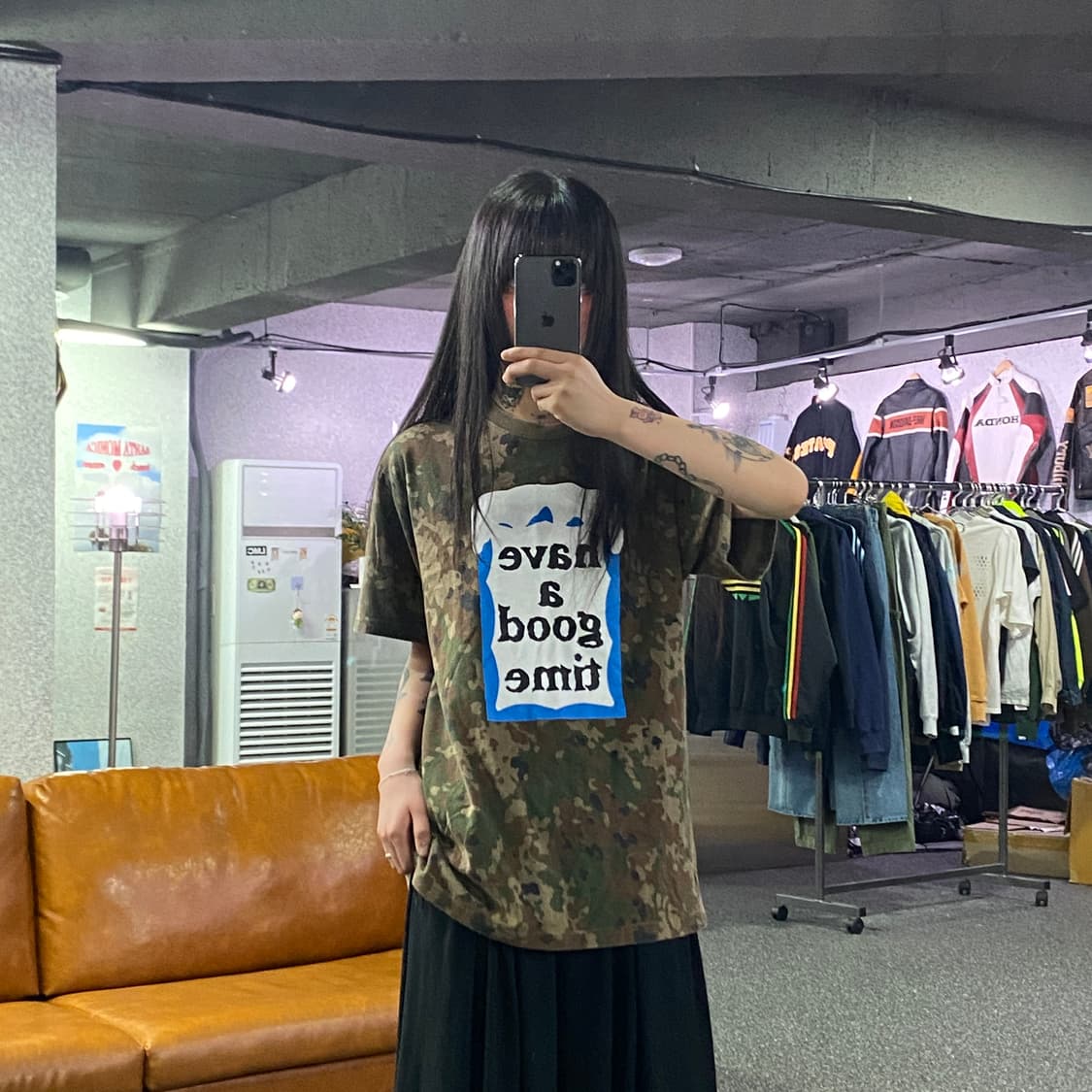 해브 어 굿 타임 카모 그래픽 반팔 티셔츠 B4619 상품이미지1