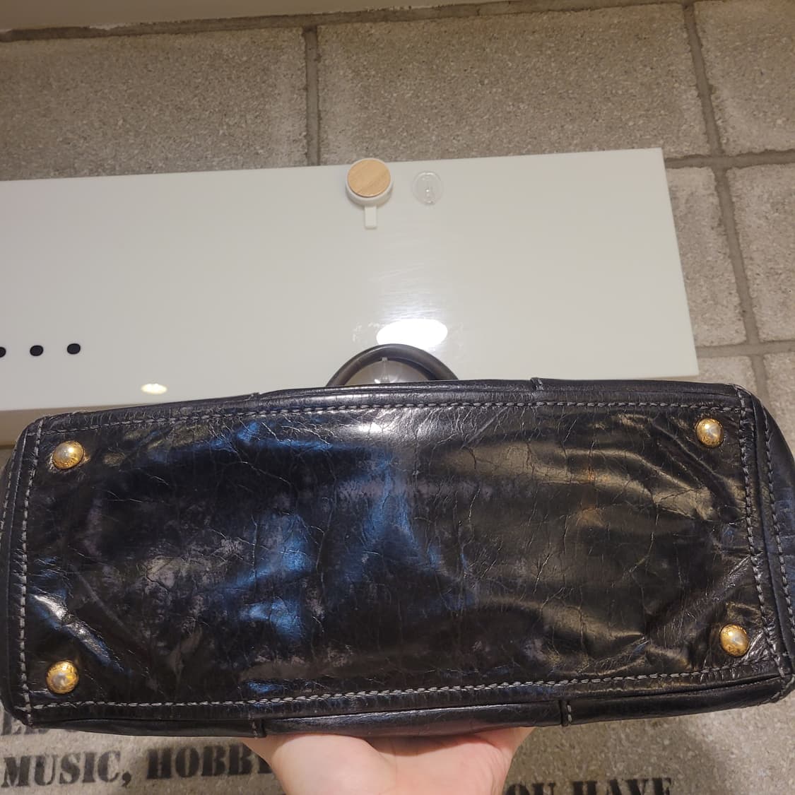 프라다 비텔로 샤인 레더 토트백 상품이미지6