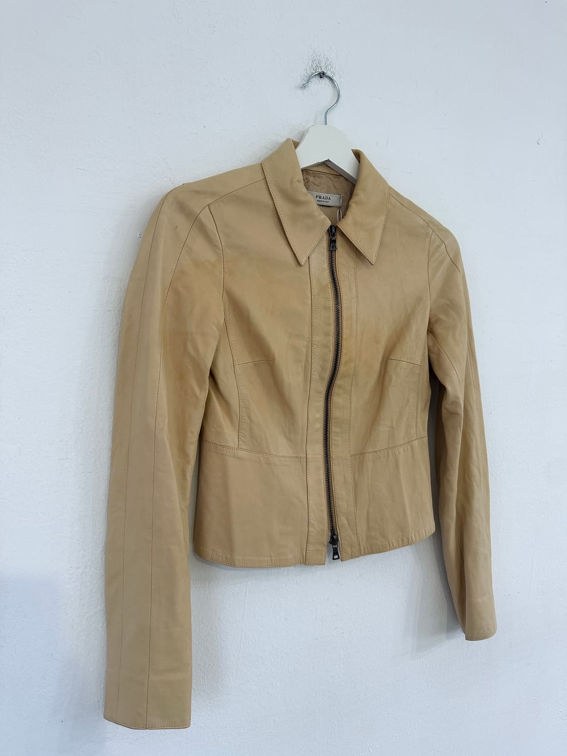 프라다 2000s 베이지 램스킨 레더 크롭자켓 상품이미지4