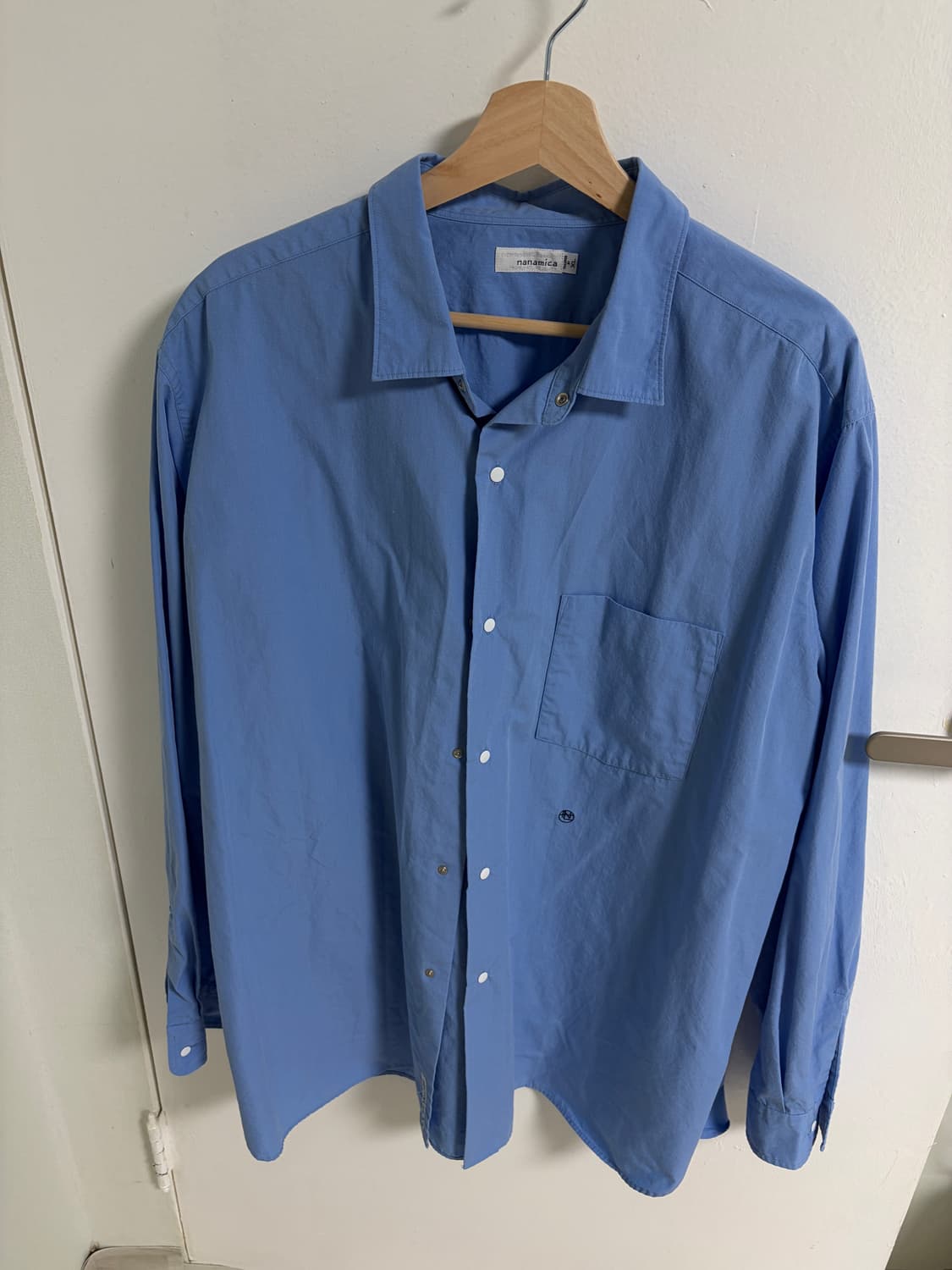 나나미카 레귤러칼라 윈드셔츠 삭스 상품이미지1