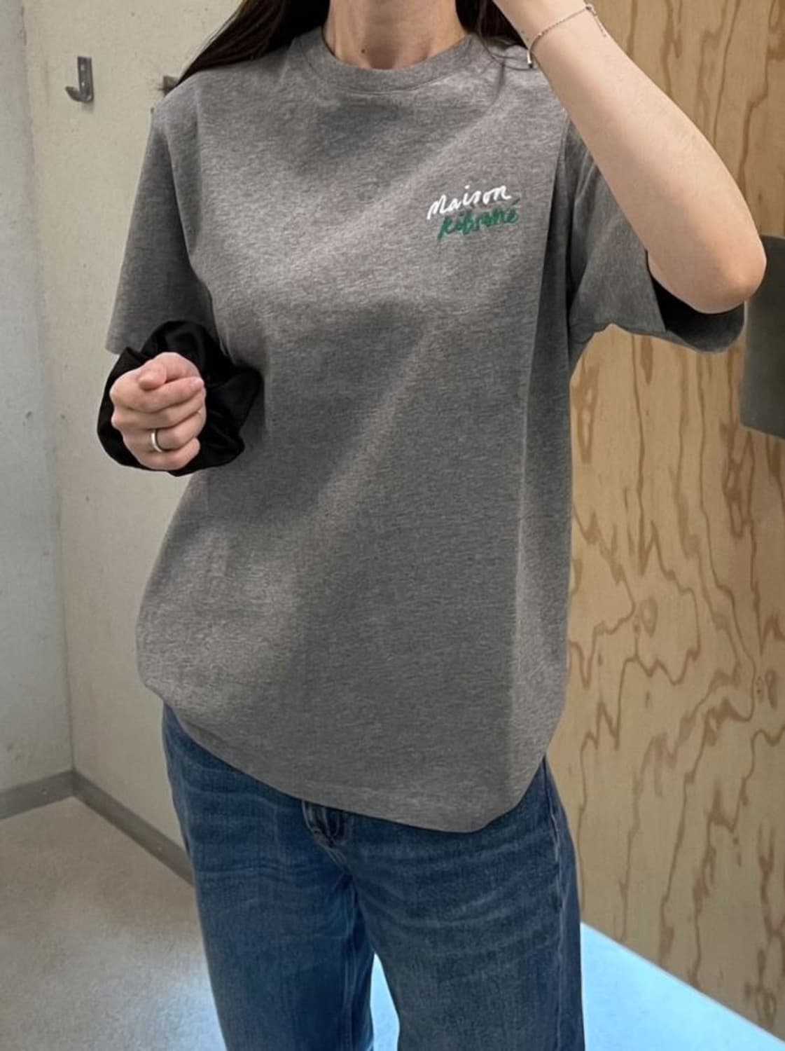 메종키츠네 미니로고 핸드라이팅 반팔 티셔츠 UNISEX 상품이미지1