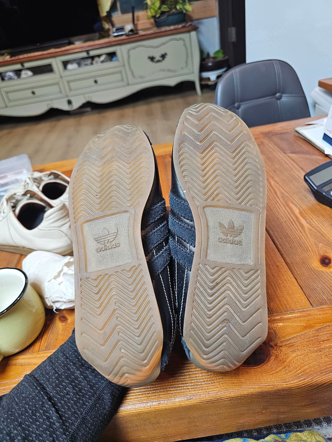 콜라보 아디다스 웨일즈 보너 스니커즈 275mm 팔아요 상품이미지7