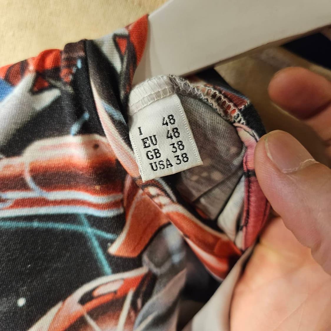 모스키노(MOSCHINO) Y2k 프린팅 반팔티셔츠
 상품이미지9