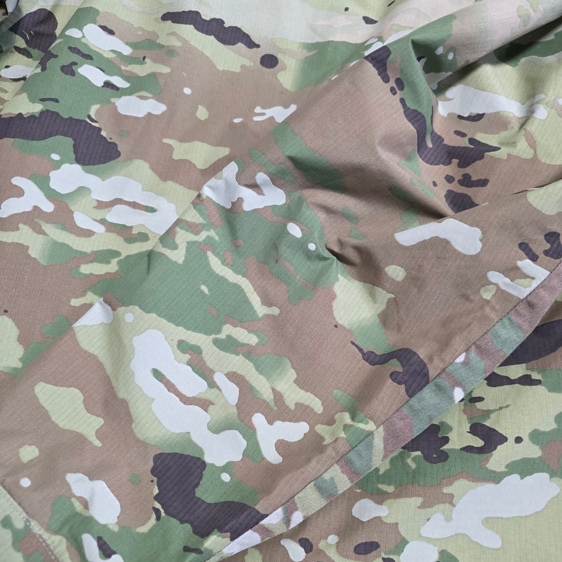 (XS)미군 OCP 멀티카모 3세대 팩라이트 고어텍스 자켓 상품이미지4