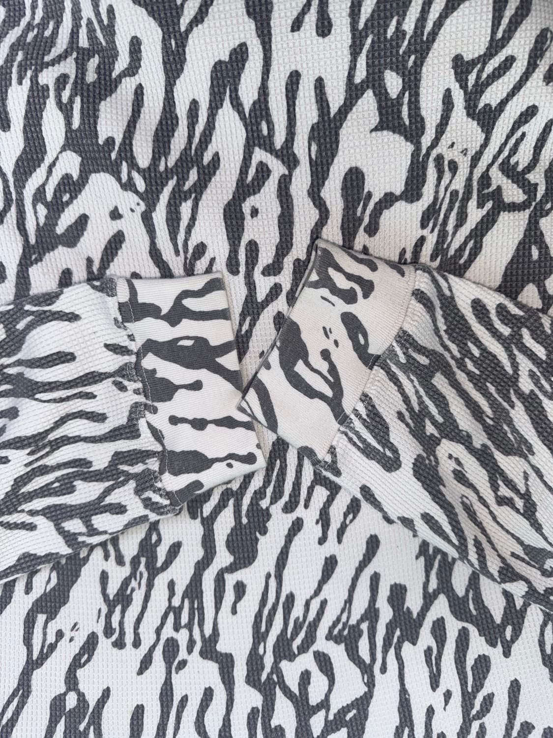Supreme Drip Thermal White 상품이미지4