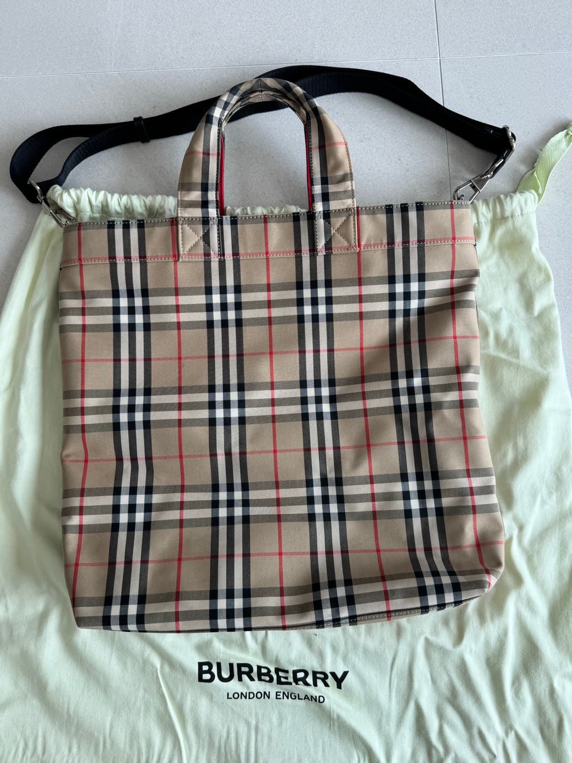 버버리 크로스백 상품이미지2