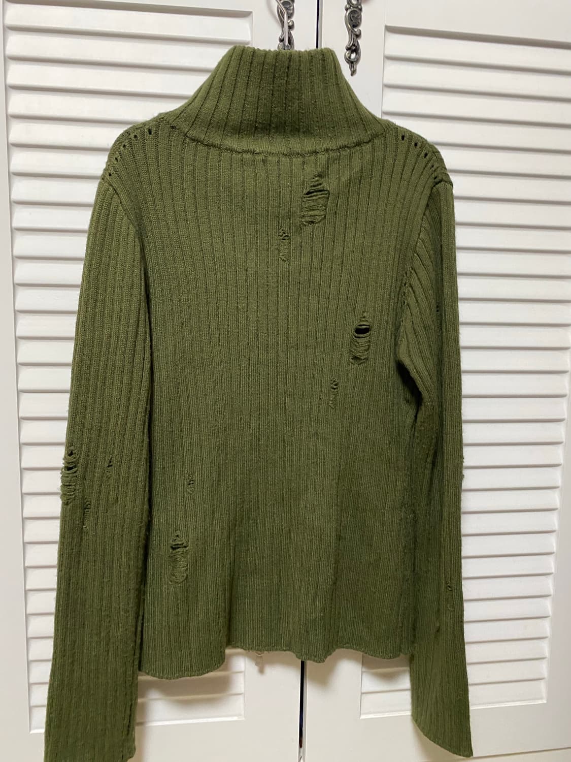 일리고 펀칭 데미지 니트 집업 상품이미지4