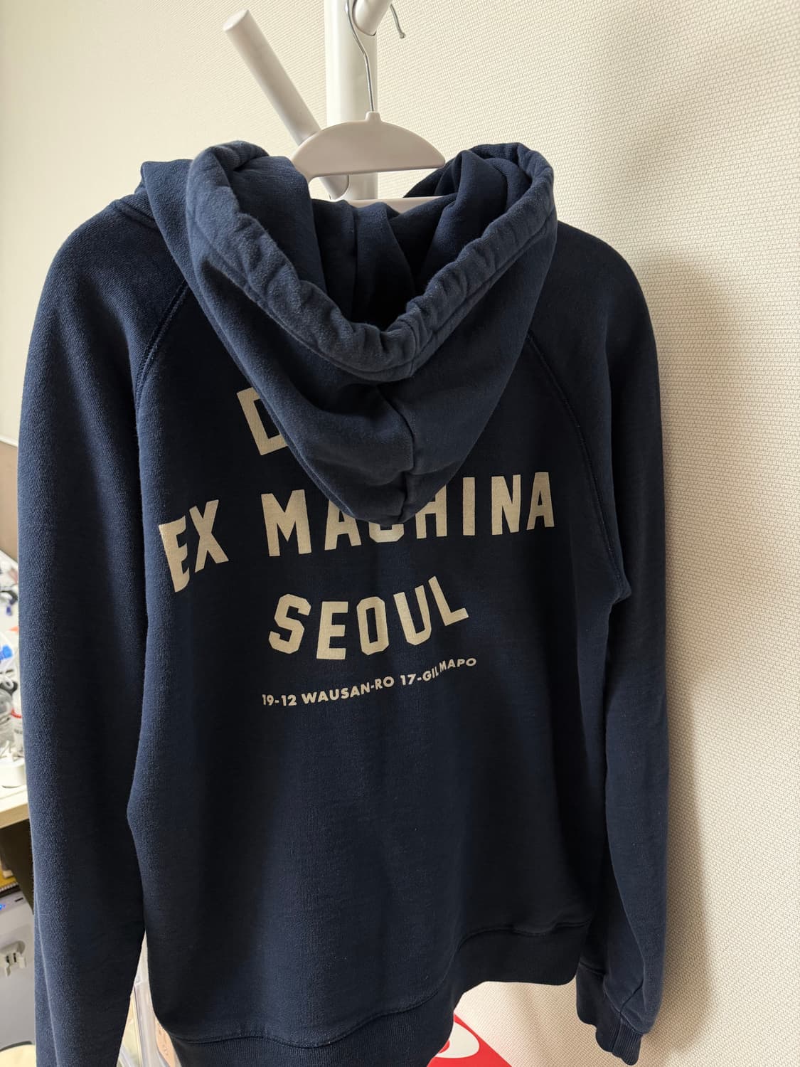 데우스엑스마키나 네이비 후드티 판매 상품이미지2