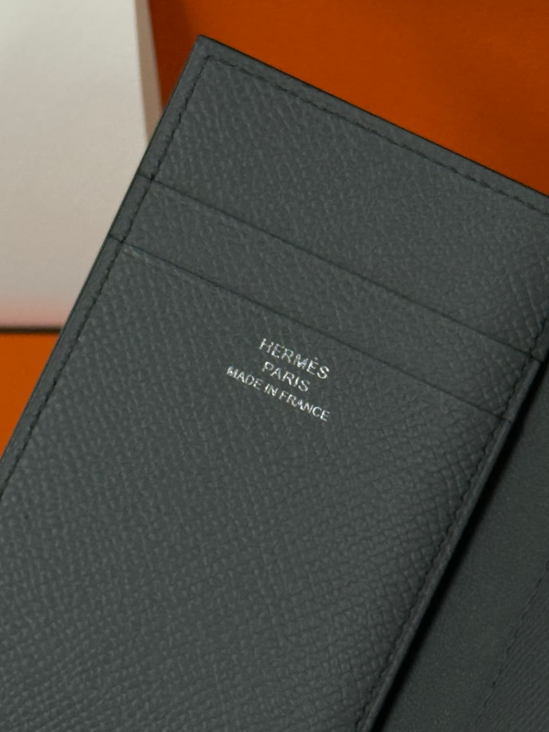 새제품 / Hermes 에르메스 MC2 유클리드 카드지갑 그레이 상품이미지5