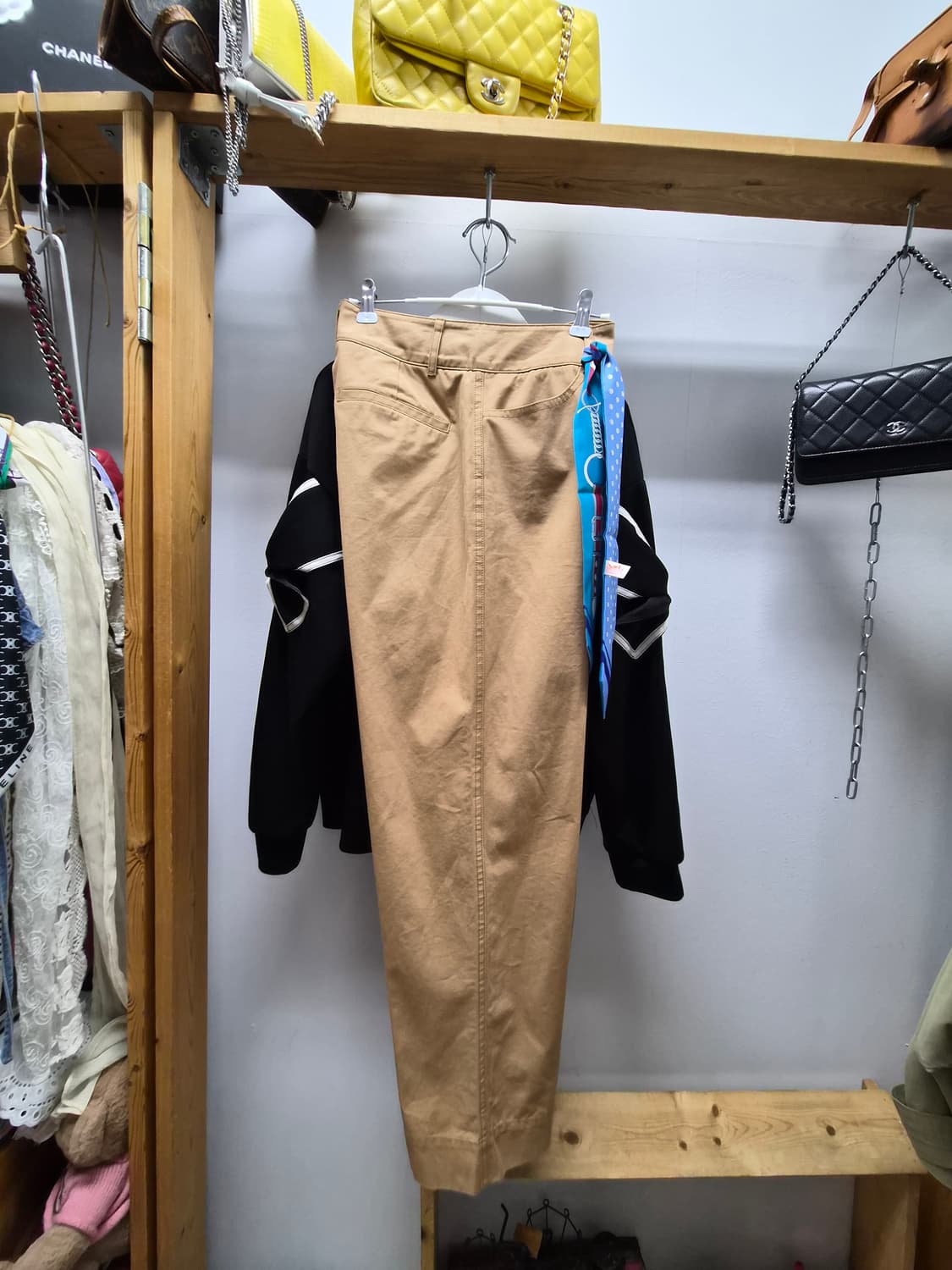 띠어리 리본꼬임 스판 맨투맨. 10month와이드팬츠 상품이미지10