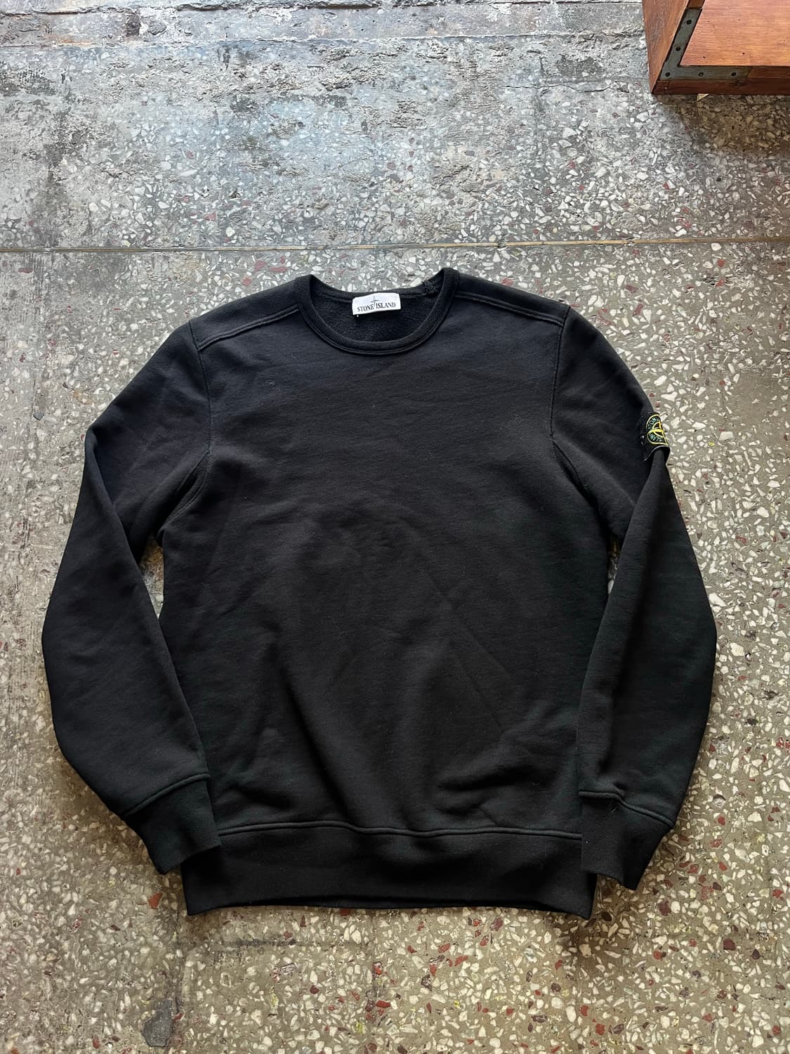 스톤아일랜드 블랙 스웻셔츠 상품이미지3