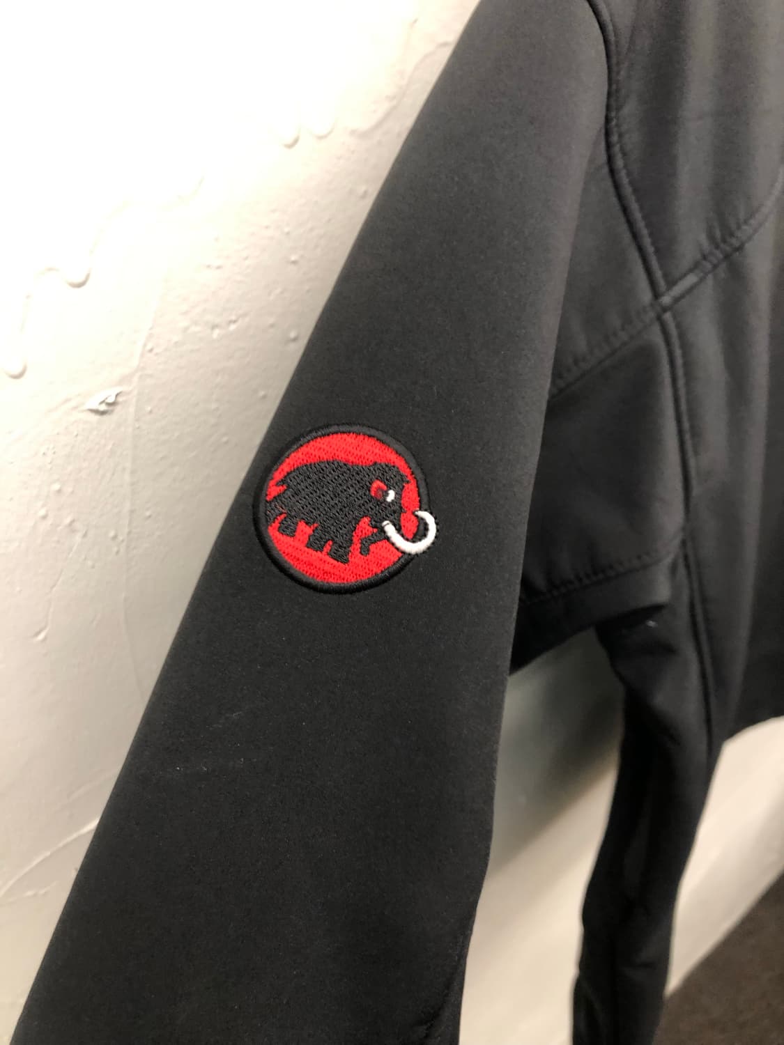 마무트 집업 상품이미지6