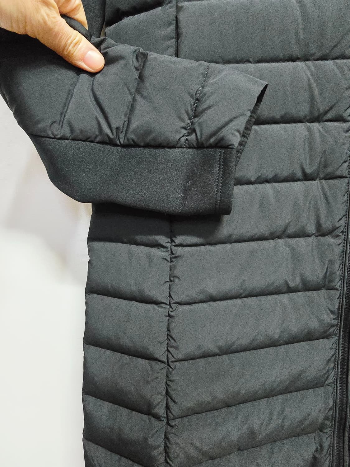 디스커버리 구스다운롱패딩 블랙 90 상품이미지3