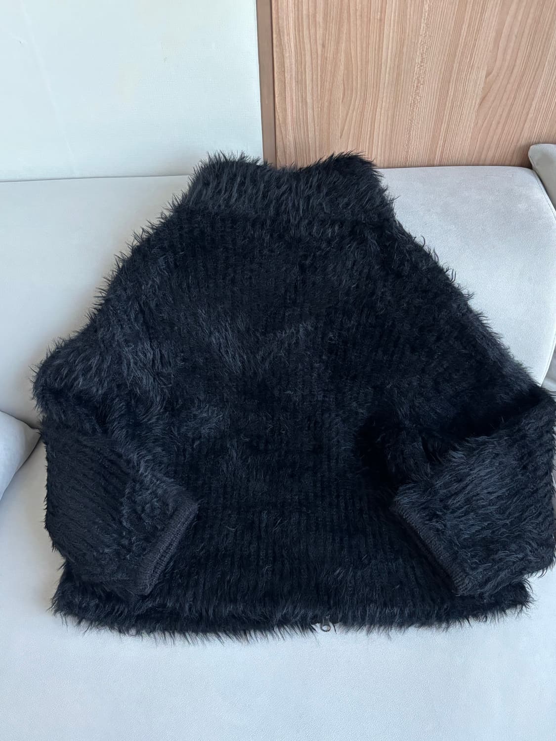 낫띵에브리띵 비건 퍼 자켓 블랙 상품이미지4