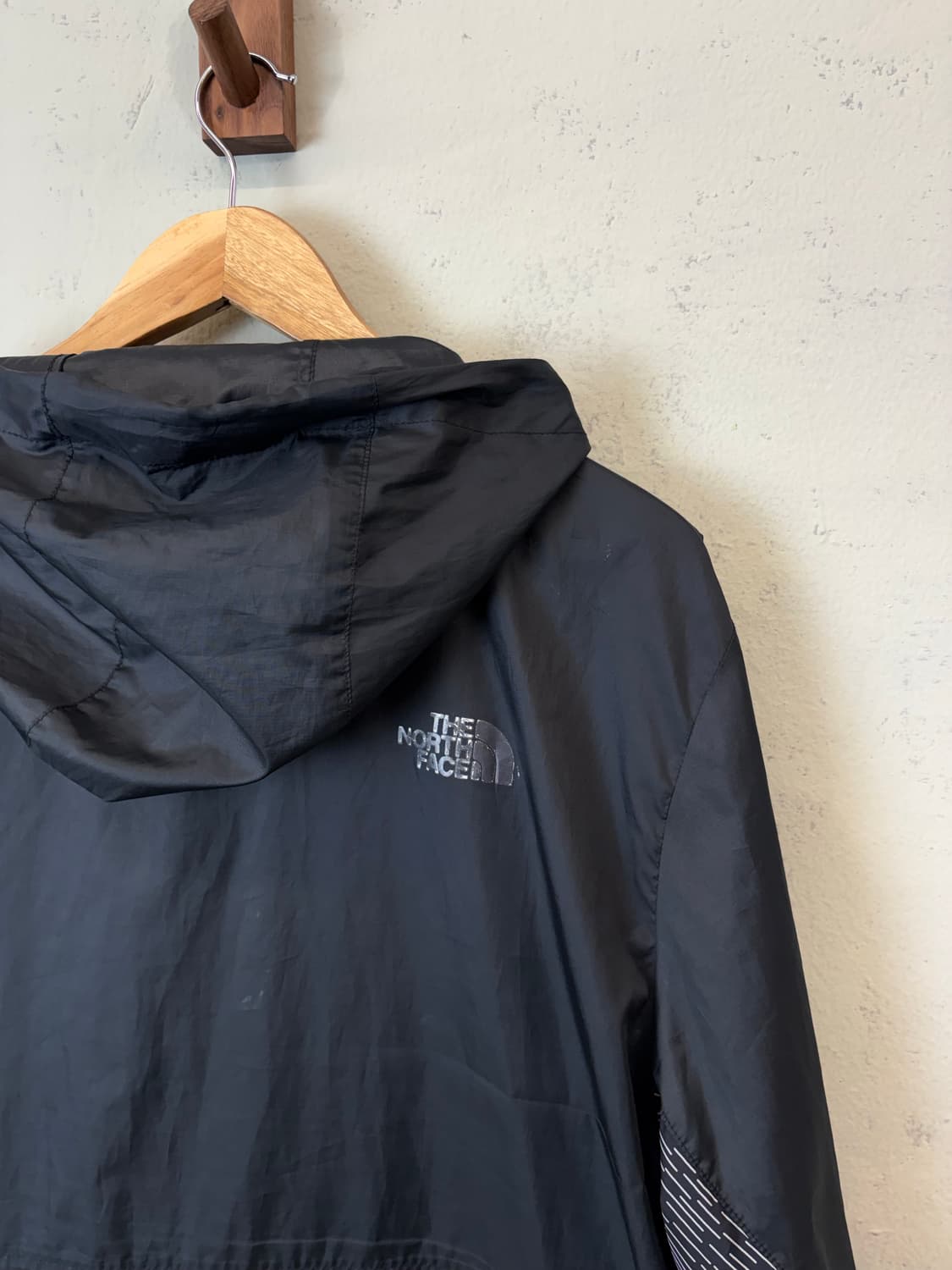 노스페이스 나일론 패턴 바람막이 블랙 상품이미지4