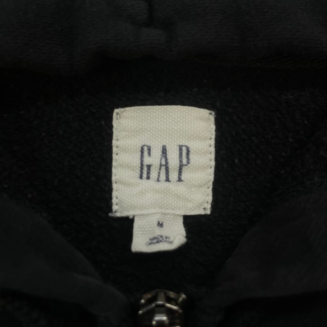 갭 Gap 스펠 로고 후드집업 블랙 상품이미지3