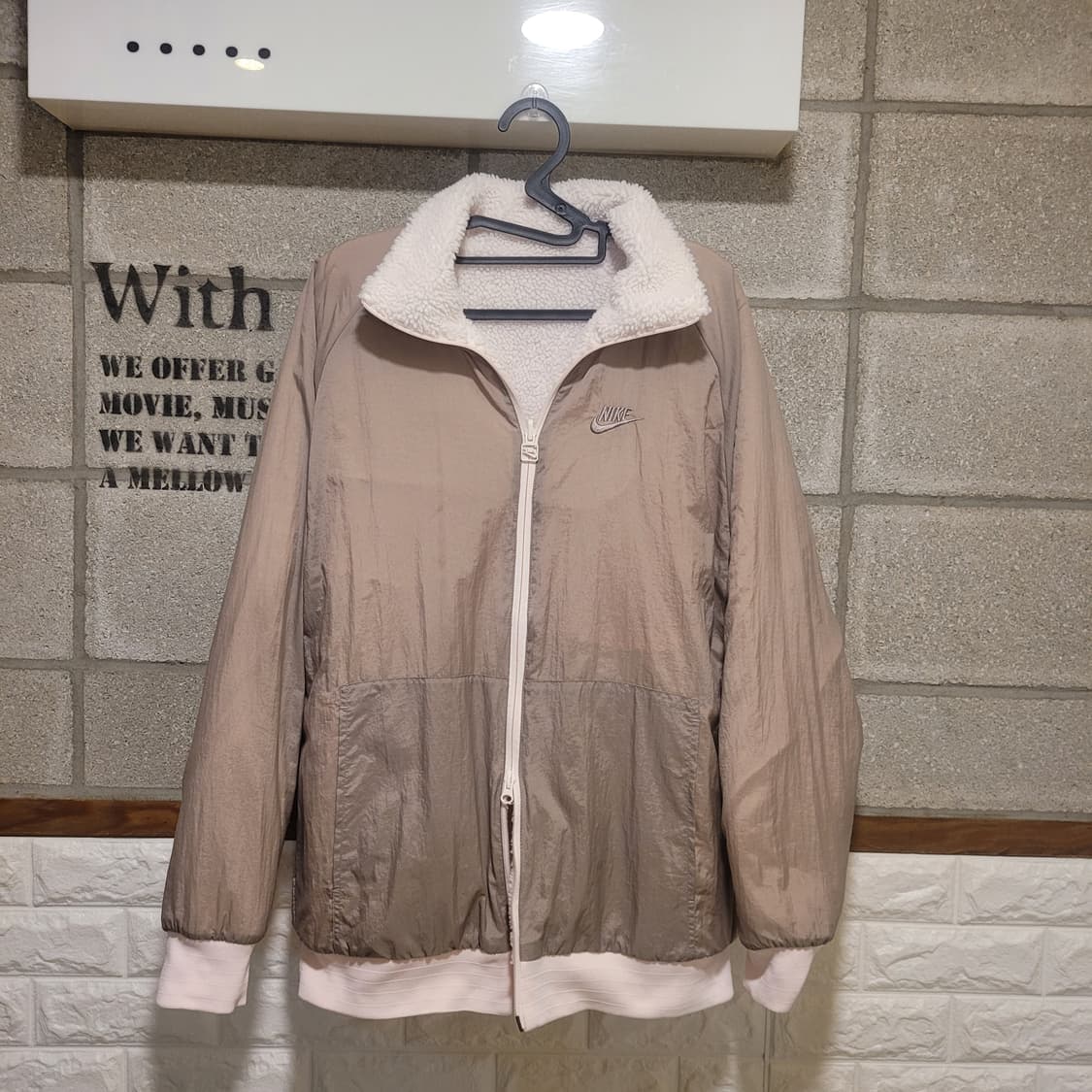 나이키 빅스우시 리버시블 뽀글이 L 상품이미지2